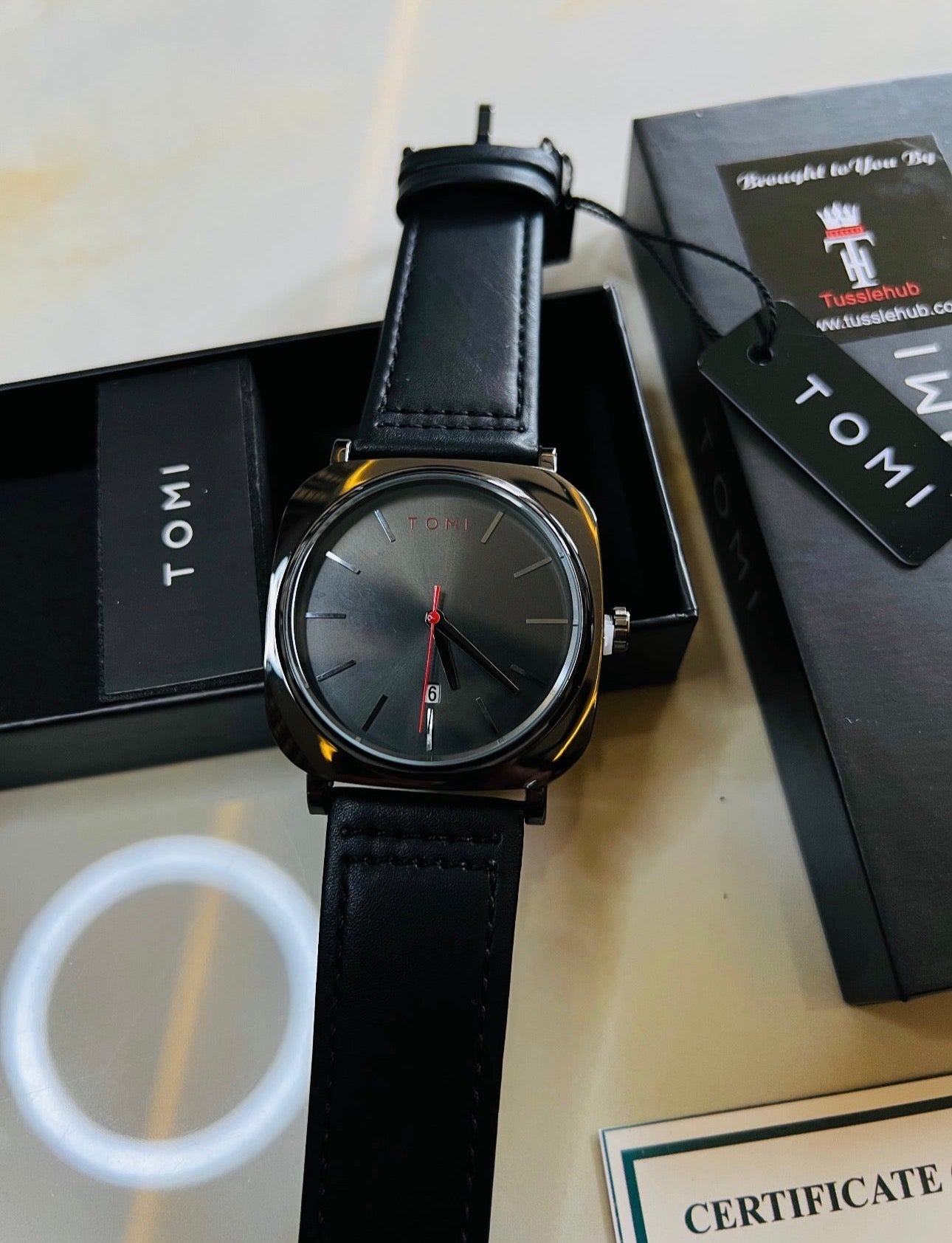 Tomi Brown Business Class Dial Watch