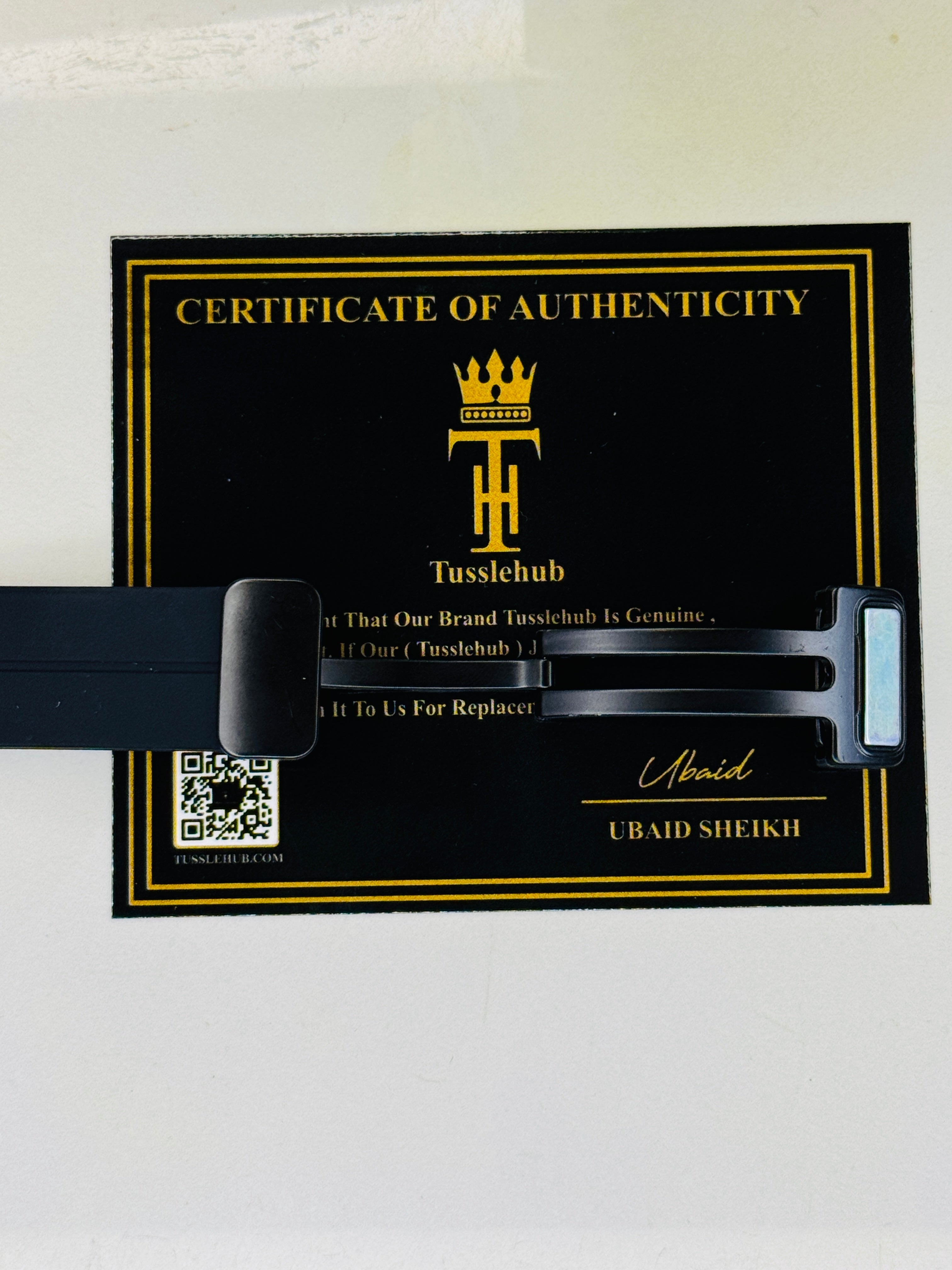 Black White Slim Balloon Universe Point Watch