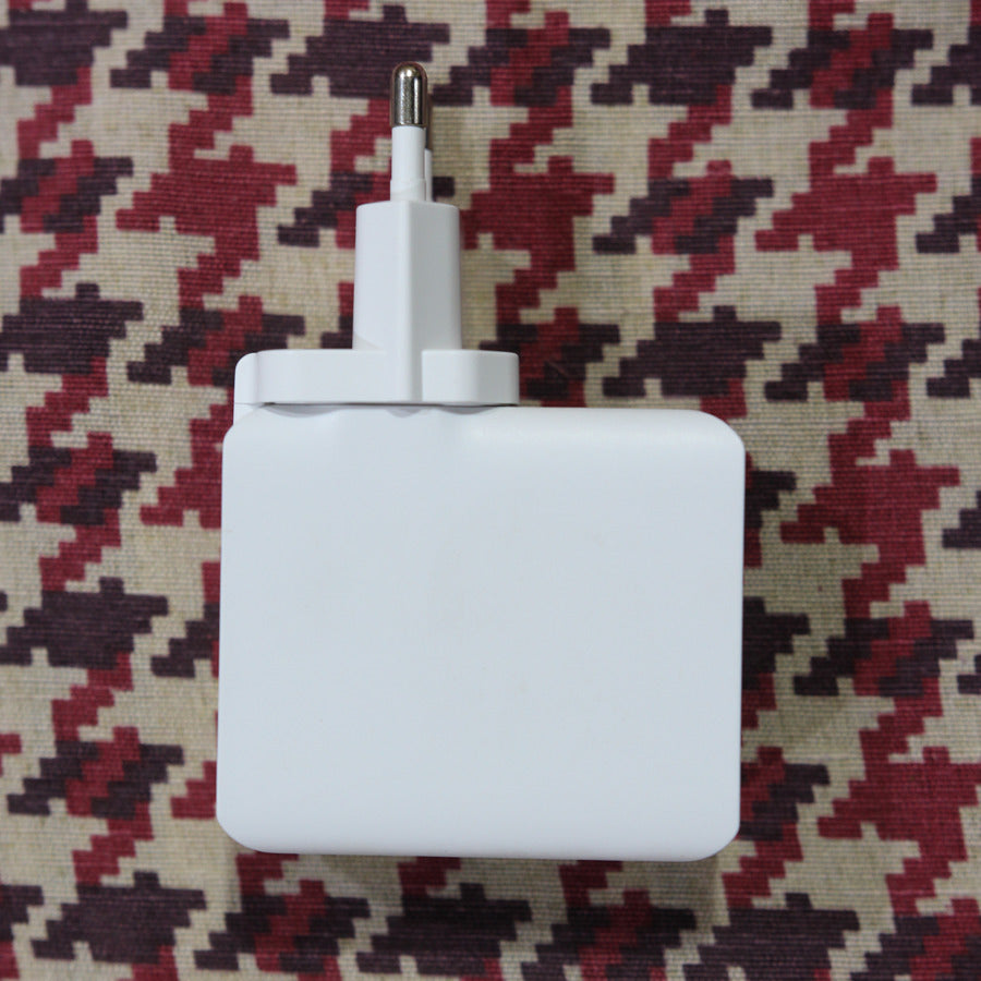 Ldnio 4U 4.4mA Usb Charger+ 4 port Usb Hub